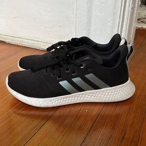 Women’s Size 10 Adidas Sneakers